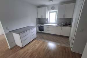 Stilvoll modernisiert: Vier-Zimmer-Wohnung in Sülz