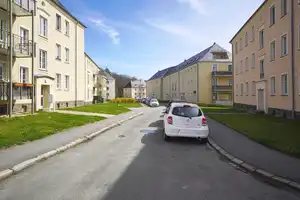 Charmante 3-Raum-Wohnung mit Balkon und lichtdurchflutetem Tageslichtbad in Chemnitz-Ebersdorf – Erich-Steinfurth-Straße 19, 9131 Chemnitz – Vorschaubild 17