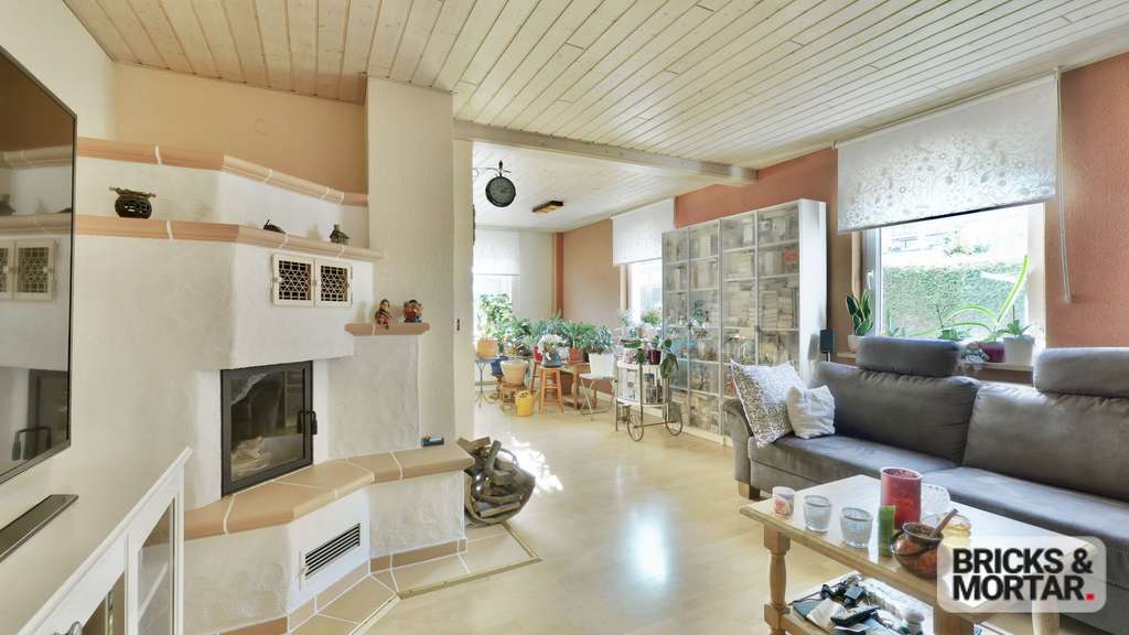 Immobilie in Ursberg - Ihr neues Zuhause in Mindelzell – Doppelhaushälfte mit Garten und zwei Garagen - Bild 3