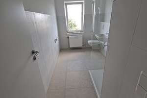 zum 01.08.2026 Sanierte Wohnung inkl. neue Einbauküche und Terrasse – Alte Ziegelei 9, 30419 Stöcken, Hannover – Vorschaubild 2
