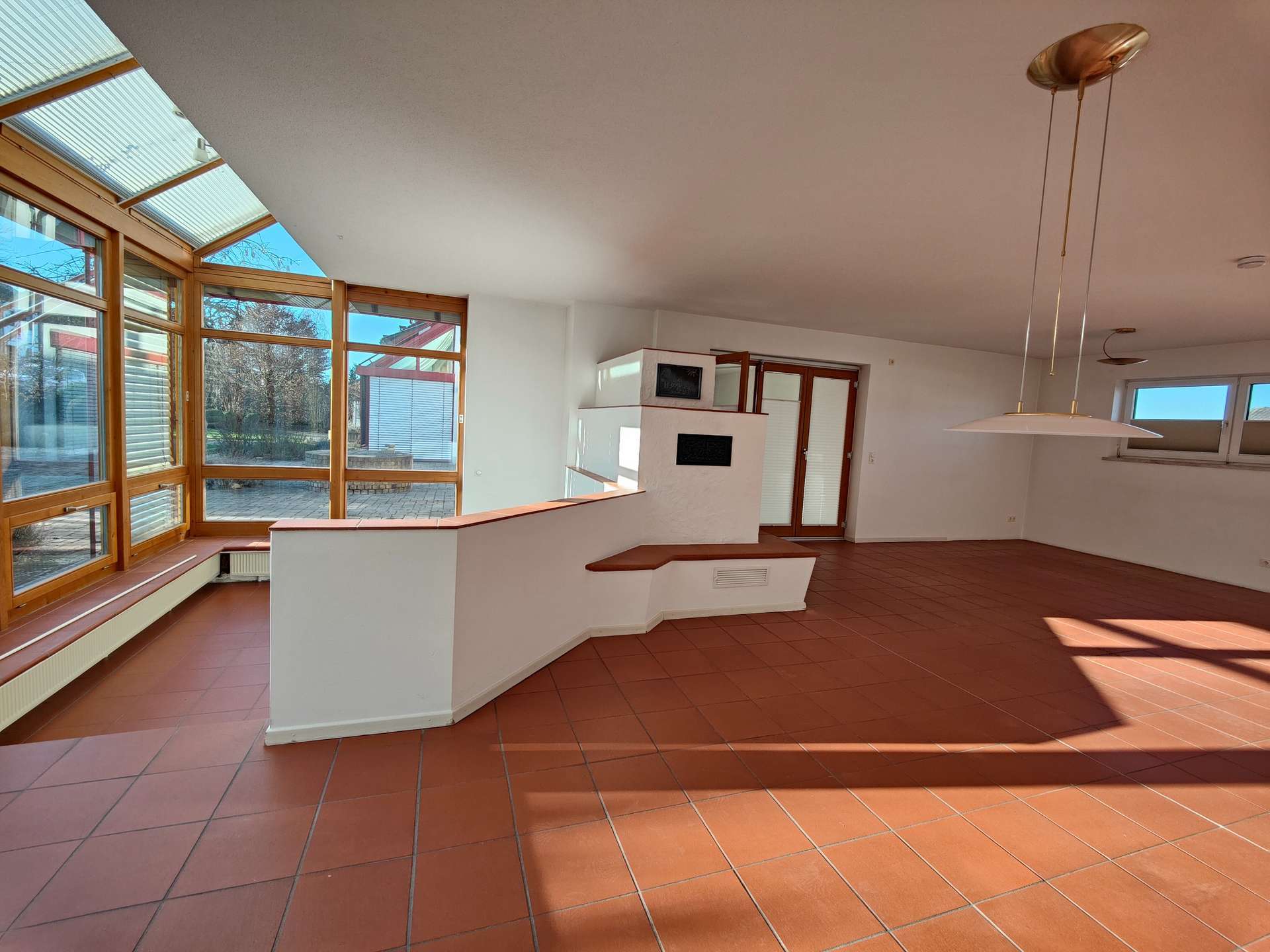 Immobilie in Ahorn - Wohnhaus für Ihre Familie mit separat zugänglichem Einliegerbereich - inkl. Doppelgarage - Bild 1