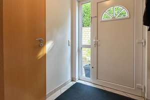 ATTRAKTIVE DOPPELHAUSHÄLFTE AUF 511 M² GRUNDSTÜCK - FAMILIENFREUNDLICH MIT PLATZ AUF 4 EBENEN – Die vollständige Adresse der Immobilie erhältst du vom Anbieter., 50859 Weiden, Köln – Vorschaubild 2