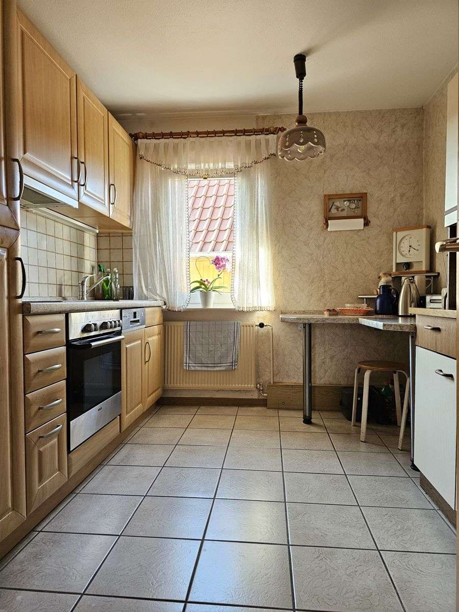 Immobilie in Birkenfeld - **Birkenfeld-Gräfenhausen**2-FH mit Scheune, großer Einfahrt, imposanter Außenanlage und Garten** - Bild 6