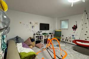 Zu vermieten!  Moderne 6 Zimmer Doppelhaushälfte mit Keller in Berlin Rudow – Die vollständige Adresse der Immobilie erhältst du vom Anbieter., 12355 Rudow, Berlin – Vorschaubild 47