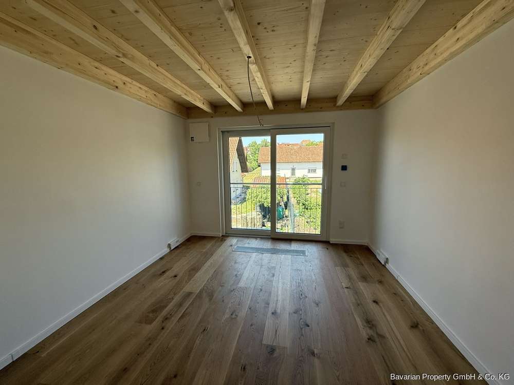 Immobilie in Altenthann - Vierfamilienhaus in Holzmodulbauweise mit PV-Anlage in Altenthann - Bild 1