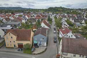 Viel Wohnraum für zwei Familien: Solides, großzügig dimensioniertes Haus in Ofterdingen – Tübingen (Kreis) – Vorschaubild 9