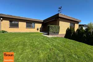 1-2 Familienwohnhaus im Bungalow-Stil, VS- Schwenningen, Wohngebiet Deutenberg – Die vollständige Adresse der Immobilie erhältst du vom Anbieter., 78056 Schwenningen, Villingen-Schwenningen – Vorschaubild 1