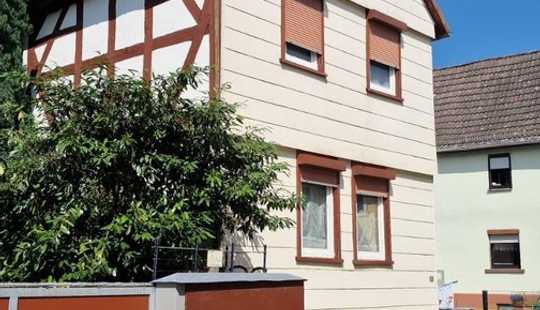 Bild von Hofreite in Rosbach vor der Höhe, Stadtkern, Ein-Zweifamilienhaus