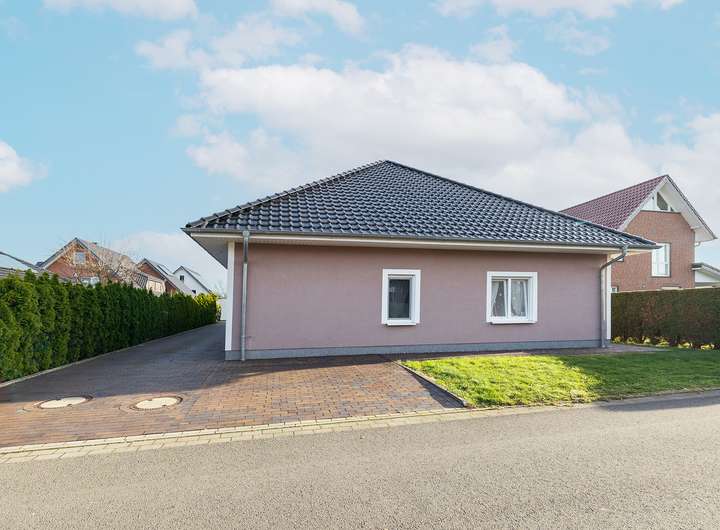 Real Estate Title Image Background