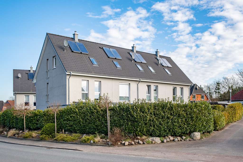 Immobilie in Osdorf - Lichtdurchflutetes Reihenendhaus mit Platz für die kleine Familie - Bild 0