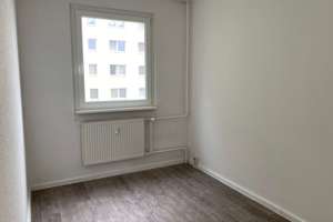 3 Zimmerwohnung mit Balkon – Carl-Zeiss-Straße 7, 6122 Nördliche Neustadt, Halle (Saale) – Vorschaubild 3