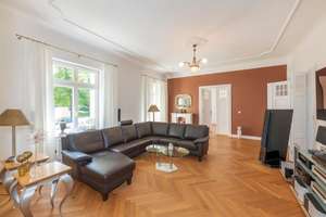 Villa in Berlin Kaulsdorf, energetisch saniert auf Park ähnlich gestaltetes großes Grundstück – Die vollständige Adresse der Immobilie erhältst du vom Anbieter., 12621 Kaulsdorf, Berlin – Vorschaubild 8