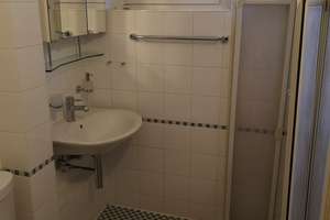 Helle 2-Zimmer-Wohnung im 1. OG mit Balkon in Berlin-Britz – Gutschmidtstr. 46, 12359 Britz, Berlin – Vorschaubild 6