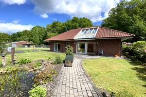 Wohlfühlen auf einer Ebene in Rheine-Elte!
Bungalow für nahezu jede Altersgruppe zur Miete.