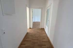 Sanierte 3-Raumwohnung in ruhiger Lage im Dichterviertel