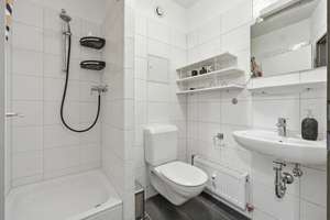 4-Zimmer Wohnung mit Loggia und Tiefgaragenstellplatz in Köln-Niehl – Die vollständige Adresse der Immobilie erhältst du vom Anbieter., 50735 Niehl, Köln – Vorschaubild 3