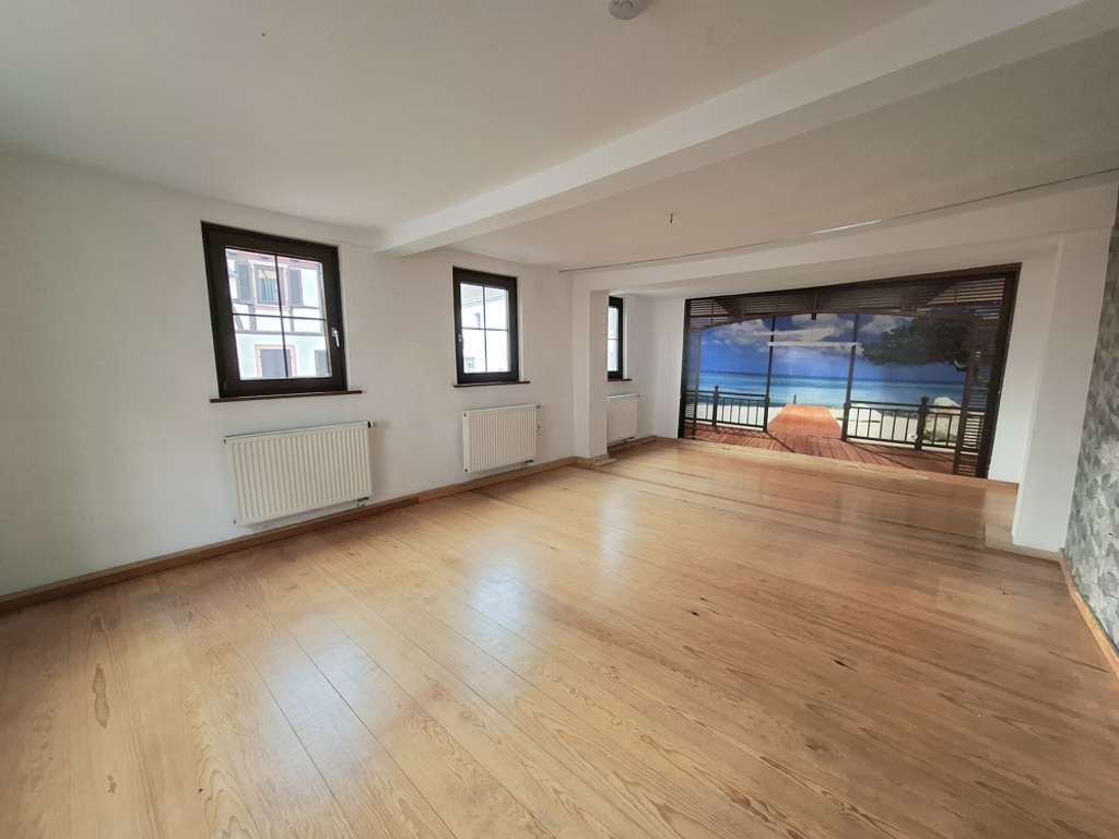 Immobilie in Herxheim - Charmantes Fachwerkhaus mit großem Entwicklungspotenzial im Herzen von Herxheim - Bild 3