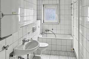 Bezugsfrei, gut geschnitten, zentral gelegen – 2-Zimmer-Wohnung mit Potenzial in Nürnberg – Die vollständige Adresse der Immobilie erhältst du vom Anbieter., 90443 Gugelstraße, Nürnberg – Vorschaubild 7
