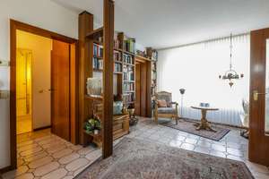 Kapitalanlage oder Selbstnutzung: Gut geschnittene 4,5-Raum-Whg. mit Loggia, Fernblick und Aufzug
 – Die vollständige Adresse der Immobilie erhältst du vom Anbieter., 45279 Freisenbruch, Essen – Vorschaubild 4