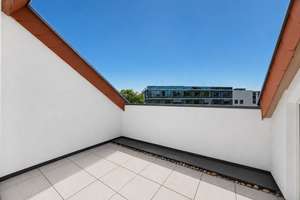 Frisch sanierte 3-Zi.-DG-Wohnung mit Loggia, Talblick, Panoramafenster & Speicher in Pforzheim – Die vollständige Adresse der Immobilie erhältst du vom Anbieter., 75179 Nordstadt, Pforzheim – Vorschaubild 11