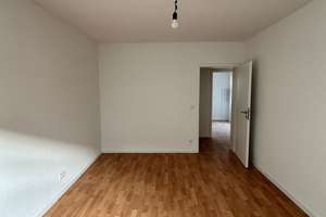 Schöne 2-Zimmer Wohnung mit Balkon! Erstbezug nach umfangreicher Sanierung! – Unterdorfstraße 8, 45143 Altendorf, Essen – Vorschaubild 4