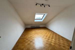 Schöne Dachgeschosswohnung Nähe Innenhafen mit Parkett. – Schlegtendalstraße 5, 47058 Duissern, Duisburg – Vorschaubild 9