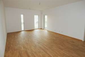 Toll geschnittene 2-Zi. Whg mit Balkon, Parkett, FBH, AR und TG! – Erich-Zeigner-Allee 62 c, 4229 Plagwitz, Leipzig – Vorschaubild 3
