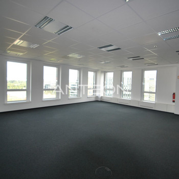 Vollklimatisierung | Cat 6 Verkabelung | Bodentiefe Fenster