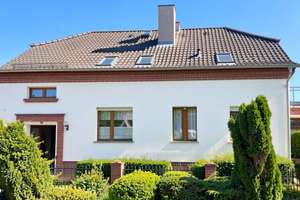 Ein Zuhause mit Seele: historisches Schuldirektorenhaus im idyllischen Dorfensemble – Die vollständige Adresse der Immobilie erhältst du vom Anbieter., 6889 Straach – Vorschaubild 3