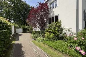 Repräsentative Stadtvilla im Philosophenviertel – Großzügiges Wohnen auf parkähnlichem Grundstück – Die vollständige Adresse der Immobilie erhältst du vom Anbieter., 30625 Kleefeld, Hannover – Vorschaubild 3