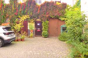 Frankfurt-Seckbach: 3-Familienhaus Whfl. 172 m² + ruhiges Hofhaus mit Flair - Möglichkeit zum Ausbau – Die vollständige Adresse der Immobilie erhältst du vom Anbieter., 60389 Seckbach, Frankfurt am Main – Vorschaubild 3