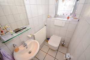 Familienfreundliches Haus mit tollem Wintergarten in Stotzheim – Die vollständige Adresse der Immobilie erhältst du vom Anbieter., 50354 Hürth – Vorschaubild 7