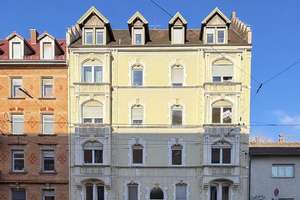 Charmante 3-Zimmer-Altbauwohnung in begehrter Karlsruher Wohnlage