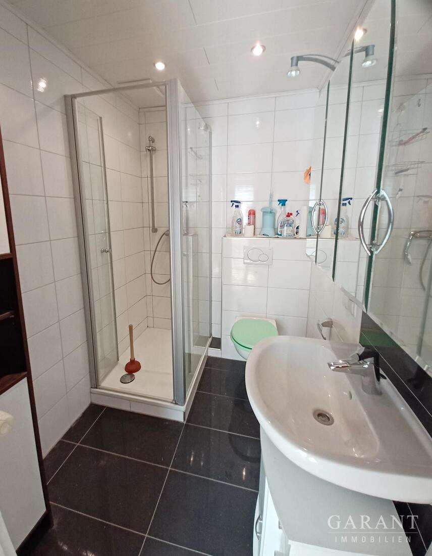 Immobilie in Winnweiler - Einfamilienhaus mit Scheune und Garten - Bild 1