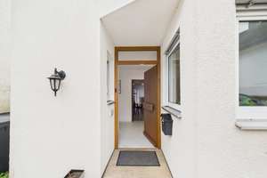 DHH, 5-6 Zimmer, Tageslicht-Bad, Terrasse, Balkon, Garten, Garage, Stellplatz, sep. Gäste WC – Die vollständige Adresse der Immobilie erhältst du vom Anbieter., 73527 Täferrot – Vorschaubild 2
