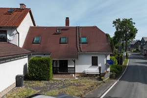 Auf dem Land ankommen: Liebevoll gestaltetes Haus, großer Garten, weiter Blick in Lothra – Die vollständige Adresse der Immobilie erhältst du vom Anbieter., 7338 Drognitz – Vorschaubild 16
