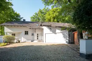 Architektenvilla mit Blick ins Grün & Einliegerwohnung in Seulbitz, Nähe Lohengrin Therme! – Bayreuth – Vorschaubild 5