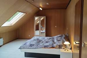 Charmantes Einfamilienhaus mit großem Garten, Wintergarten, Terrasse, Garage und modernisiertem Bad – Schulstraße 4, 56566 Neuwied – Vorschaubild 8