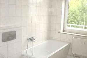 Vermietete 2-Raum-Wohnung mit Tageslichtbad, Balkon und Stellplatz als Kapitalanlage! – 9130 Yorckgebiet, Chemnitz – Vorschaubild 4