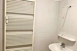 2 Zimmer Altbauwohnung mit Balkon im schönen Samariterkiez – Ebertystraße 32, 10245 Friedrichshain, Berlin – Vorschaubild 11