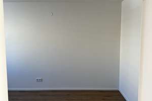 Apartment in Augsburg: Zwei-Zimmer-Wohnung mit Balkon in der Neuburger Straße – Die vollständige Adresse der Immobilie erhältst du vom Anbieter., 86152 Lechhausen-West, Augsburg – Vorschaubild 6