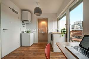MÖBLIERT - KLEIN ABER FEIN - Apartment mitten in der Stadt – Die vollständige Adresse der Immobilie erhältst du vom Anbieter., 70197 Rotebühl, Stuttgart – Vorschaubild 5