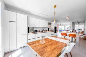 Exklusives Wohnen nahe der Königsallee – stilvolle Wohnung mit Terrasse und Tiefgarage – Jahnstraße 1, 40215 Friedrichstadt, Düsseldorf – Vorschaubild 1