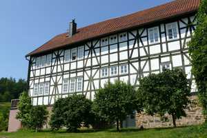 Prächtiges Wohn-Atelier-Fachwerkhaus im Naturpark Kellerwald – Kellerwaldstraße 15, 34537 Waldeck-Frankenberg (Kreis) – Vorschaubild 6