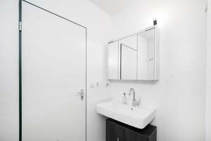 Property thumbnail 25