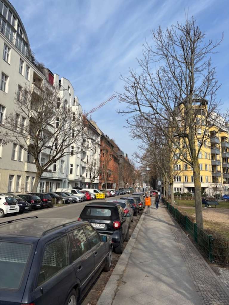 Immobilie in Berlin - „Vermietetes 1-Zimmer-Apartment am Reichstagsufer – Sanierungsobjekt mit Potenzial“ - Bild 1