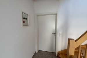 VON PRIVAT! Flexibel nutzbares freistehendes Zweifamilienhaus in Remscheid-Lüttringhausen – An der Windmühle 56, 42899 Remscheid – Vorschaubild 3