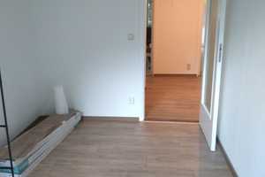 Ruhig gelegene 3- Zimmer-Wohnung mit viel Garten dabei! – Preziosastraße 24, 81927 München – Vorschaubild 11