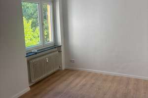Interesse? Hübsche Zwei-Zimmer-Wohnung mit Balkon – 90765 Ronhof, Kronach, Fürth – Vorschaubild 4