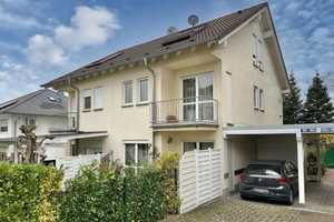 WOHNRECHT! Gepflegte DHH inkl. Carport - Gesuchte Wohnlage! – Offenbach am Main – Vorschaubild 2
